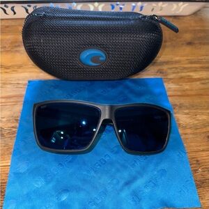 Like new Costa rincons